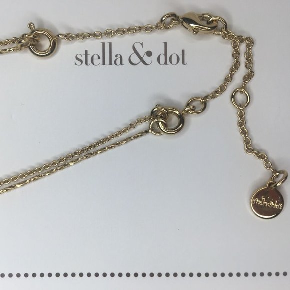 Stella & Dot Rebel Cluster Necklace - Picture 3 of 4